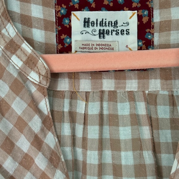 Anthropologie Gingham Holding Horses 100% Cotton V Neck Top - Picture 4 of 5